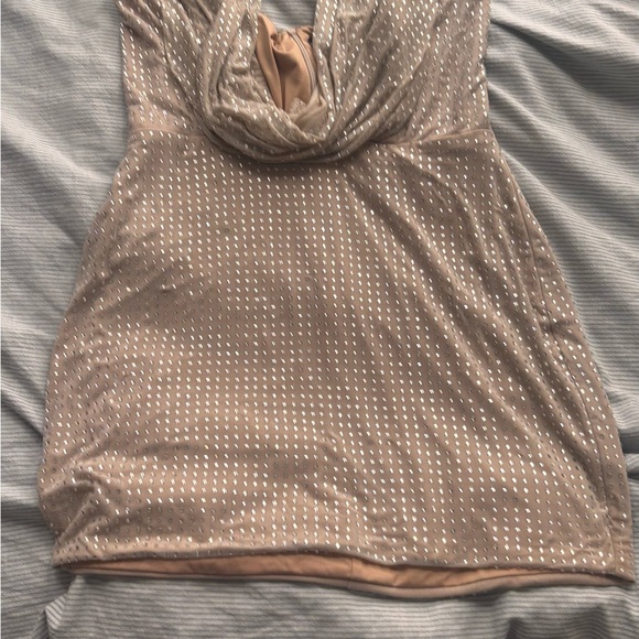 Elegant Halter Neck Dress with Silver Accents - Picture 13 of 13